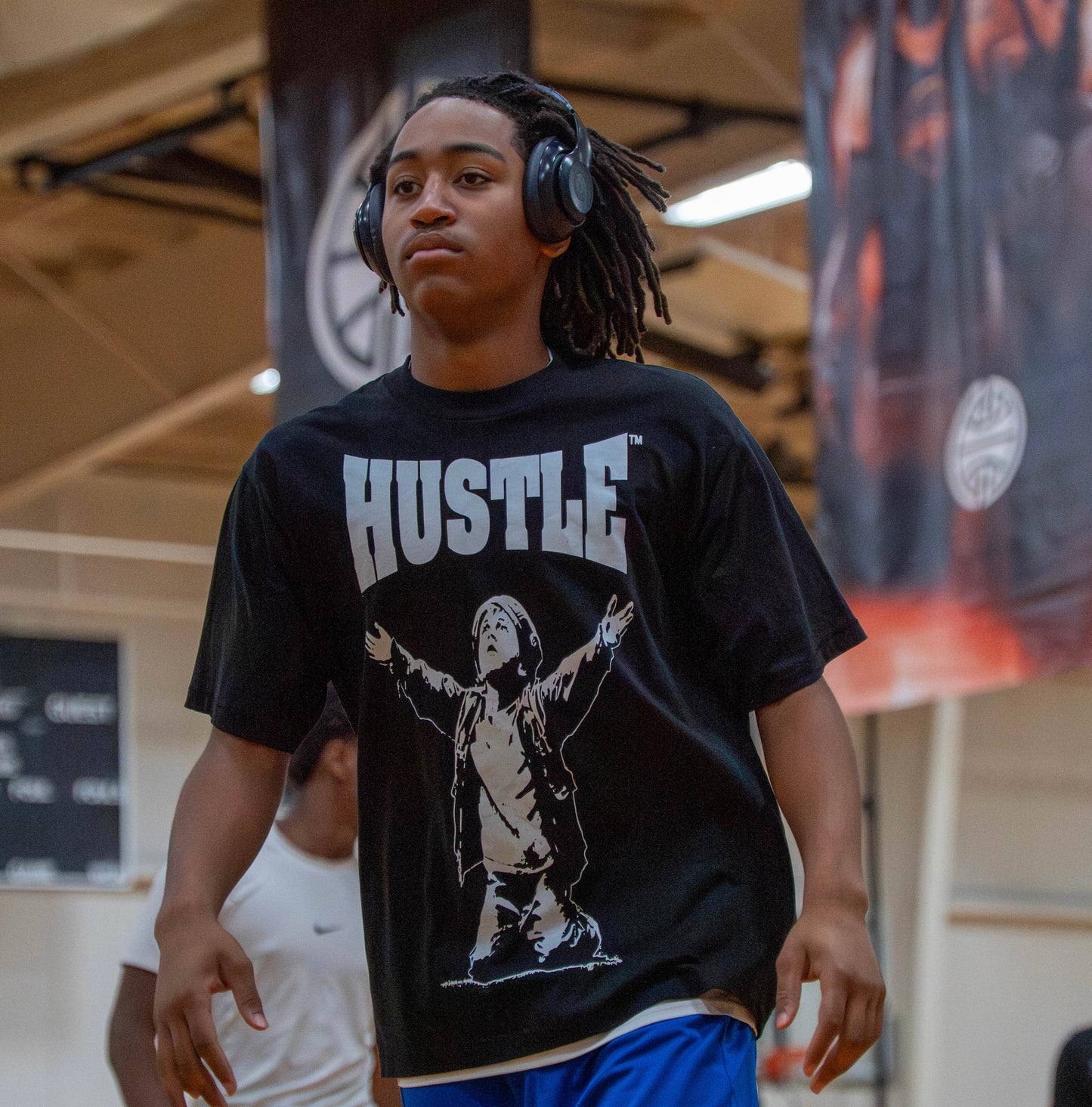 HUSTLE Tee