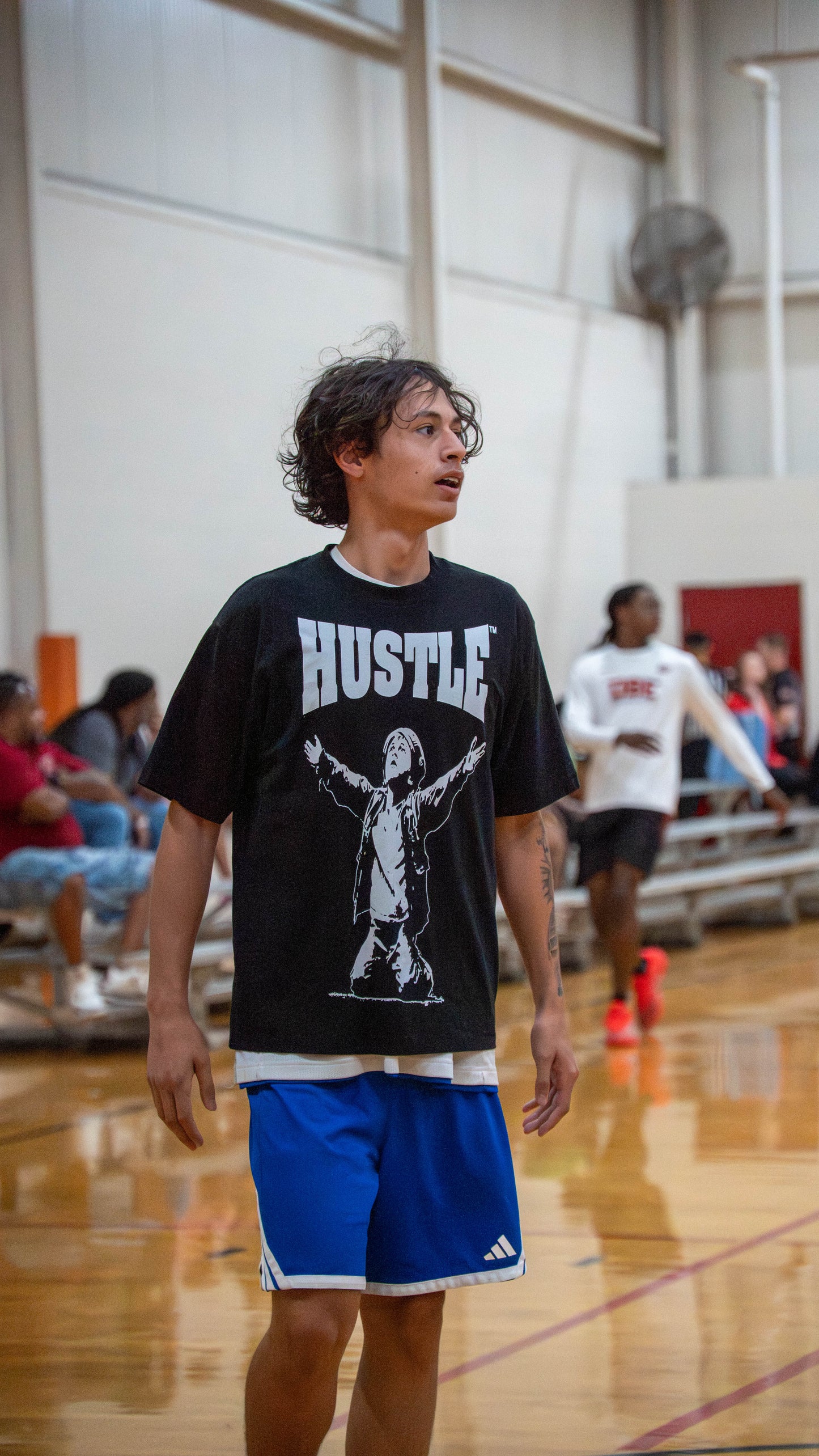 HUSTLE Tee