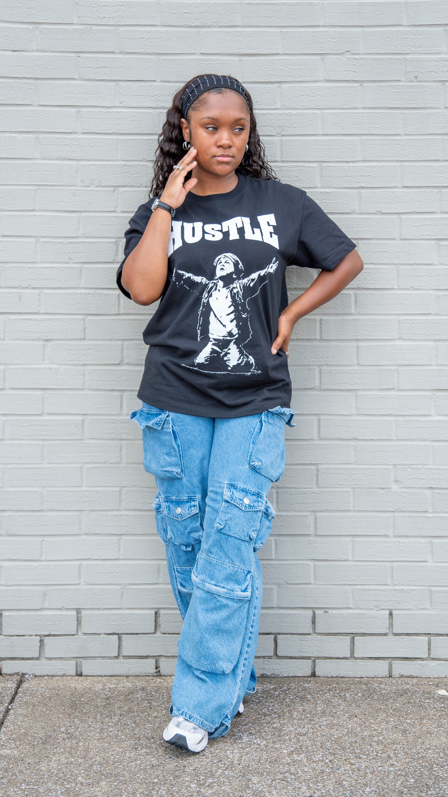 HUSTLE Tee